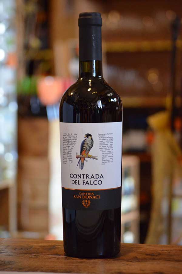 Rượu vang Ý Contrada Del Falco