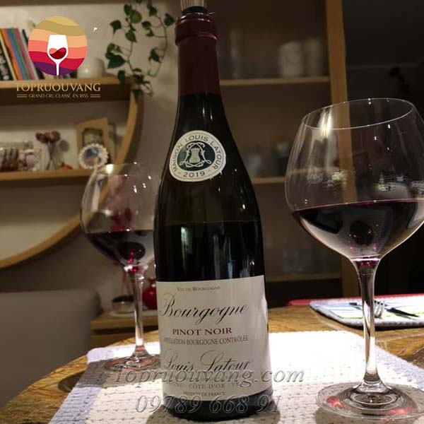 Rượu vang Pháp Louis Latour Bourgogne Pinot Noir 2 Rượu vang Pháp Louis Latour Bourgogne Pinot Noir
