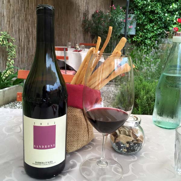 Rượu vang Sandrone Barbera d'Alba Rượu vang Sandrone Barbera d'Alba