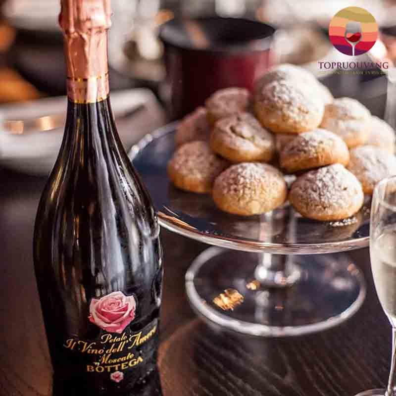 Rượu vang nổ Bottega Vino dell’Amore Petalo Moscato Spumante