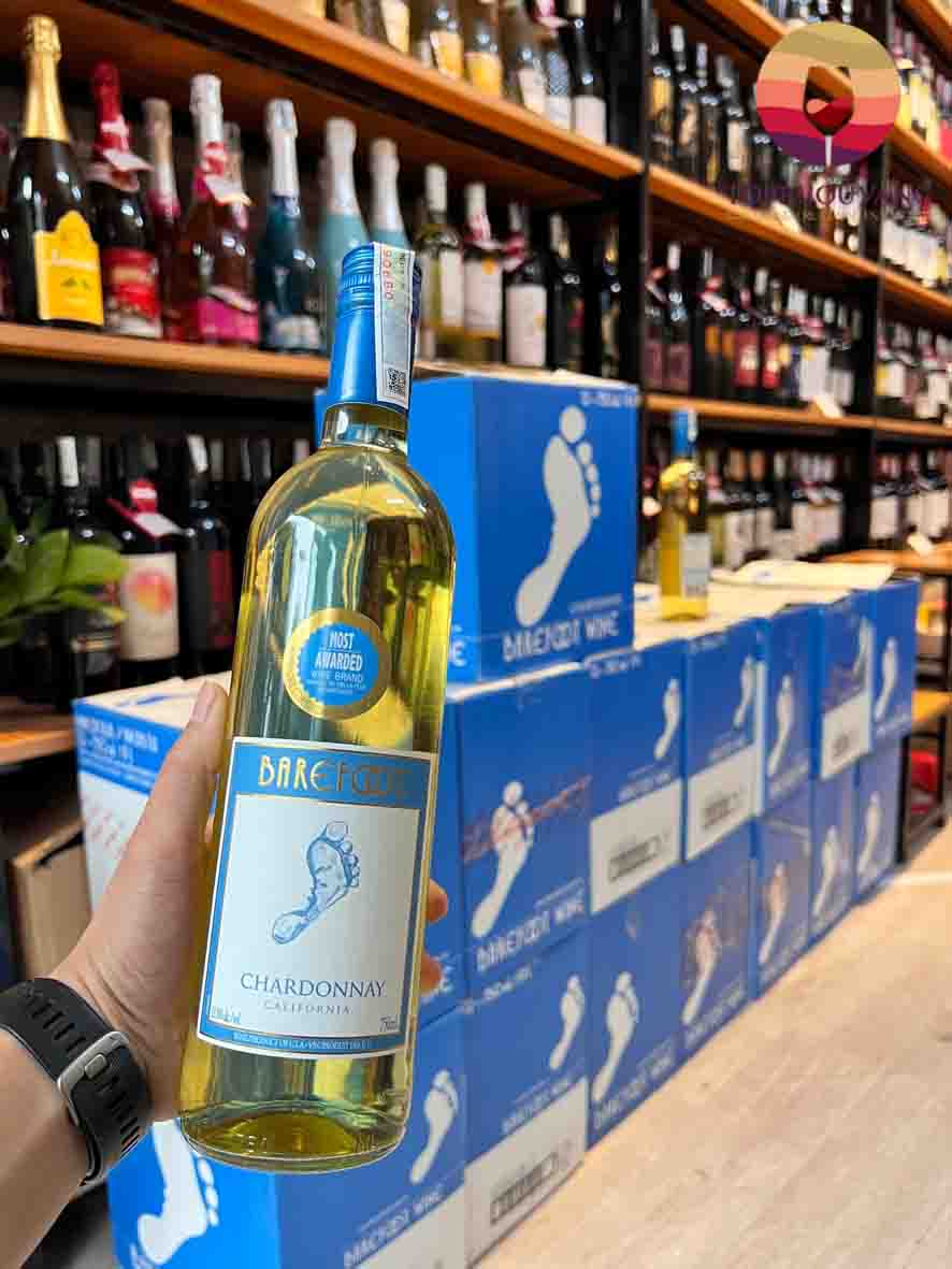 Rượu vang trắng Barefoot Chardonnay ngon